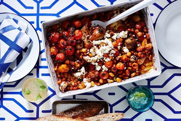 Smoky tomato baked beans