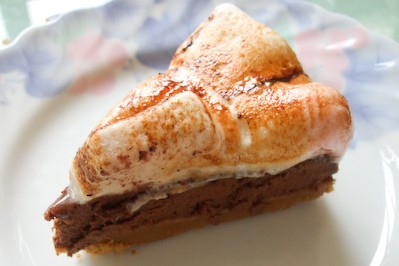 S'mores cheesecake (chocolate & toasted marshmallow)
