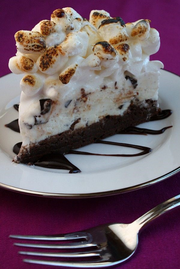 S'mores ice cream cake