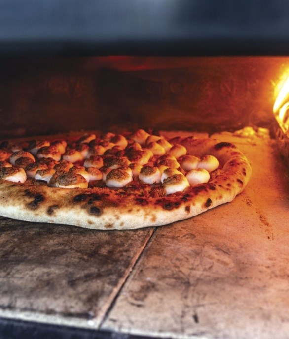 S'mores pizza