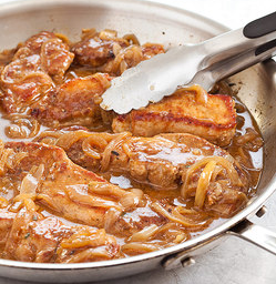 Smothered boneless pork ribs