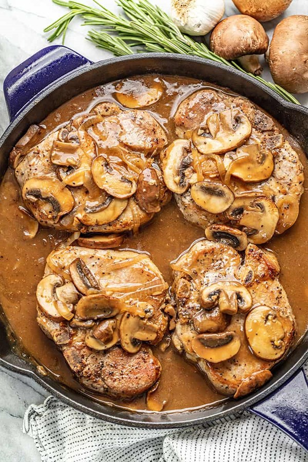 Smothered pork chops
