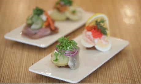 Smushi open sandwich | New potatoes on rye 