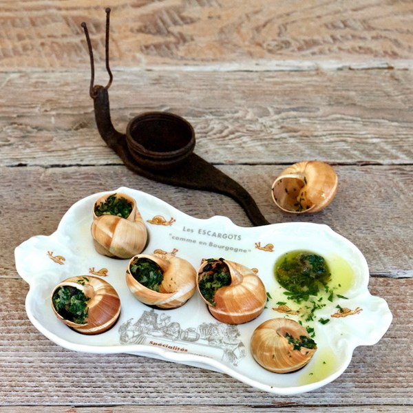 Snails in garlic & herb butter (Escargots à la Bourguignonne)