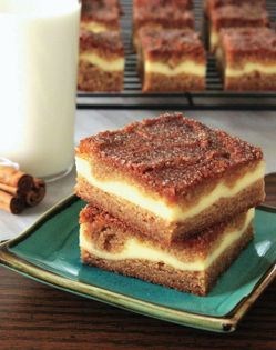 Snickerdoodle cream cheese blondies
