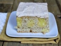 Snickerdoodle poke cake