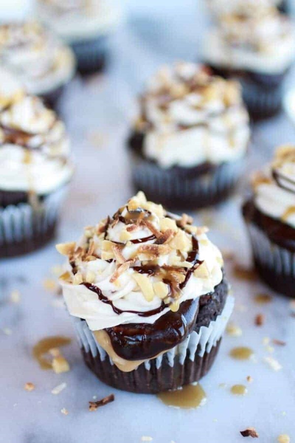 Snickers coconut caramel cupcakes