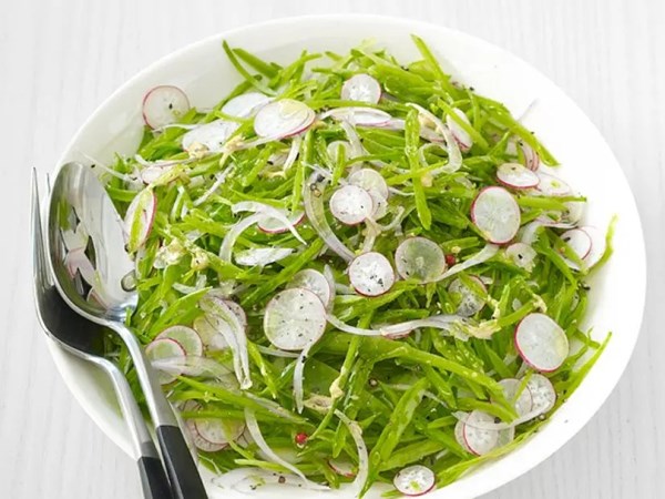 Snow pea-radish slaw