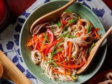 Soba noodle salad 