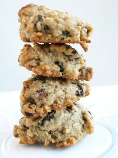 Soft and tender oatmeal raisin cookies