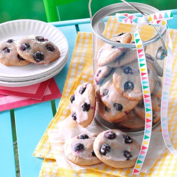 Soft blueberry button cookies