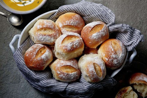 Soft dinner rolls