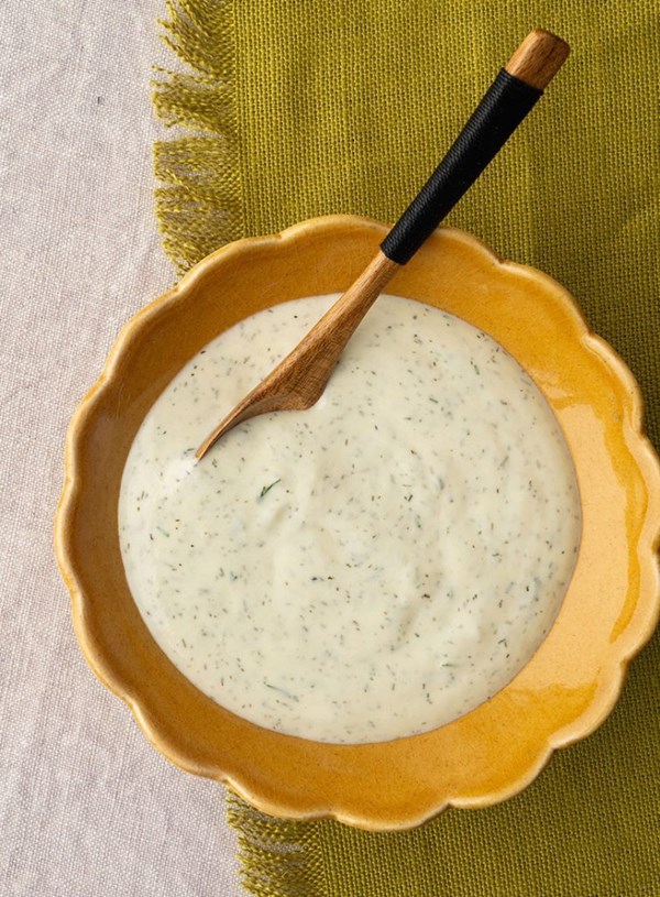 Soft goat's cheese dressing