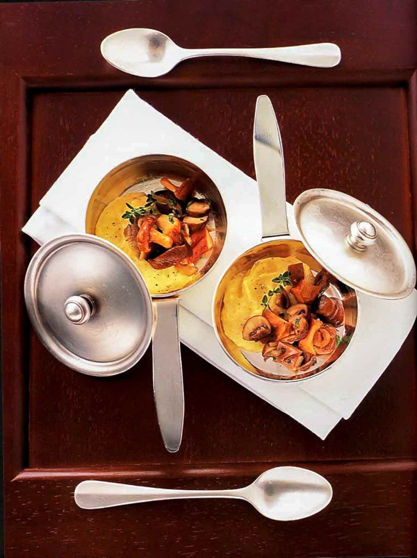 Soft polenta with forest mushrooms
