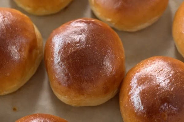 Soft sandwich buns