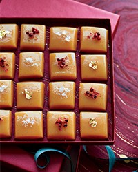 Soft vanilla bean caramels