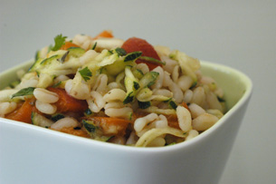 Soft wheatberry salad with zucchini and apricots (Salade de blé tendre, courgette et abricot)