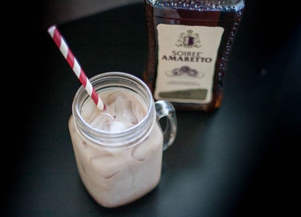 Soiree Amaretto Russian