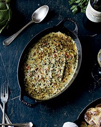 Sole fillets with herbed wine sauce