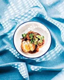 Son-in-law eggs (Khai luk kheuy)