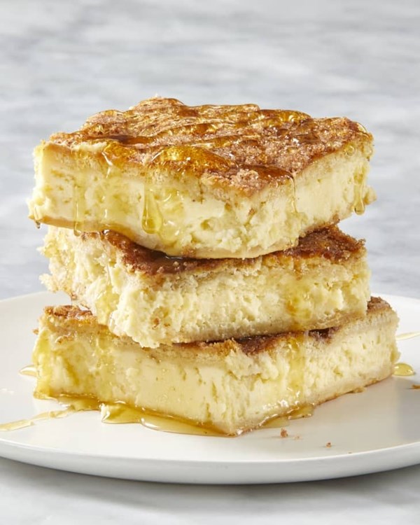 Sopapilla cheesecake bars