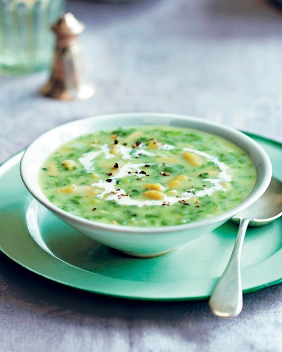 Sorrel and bean soup