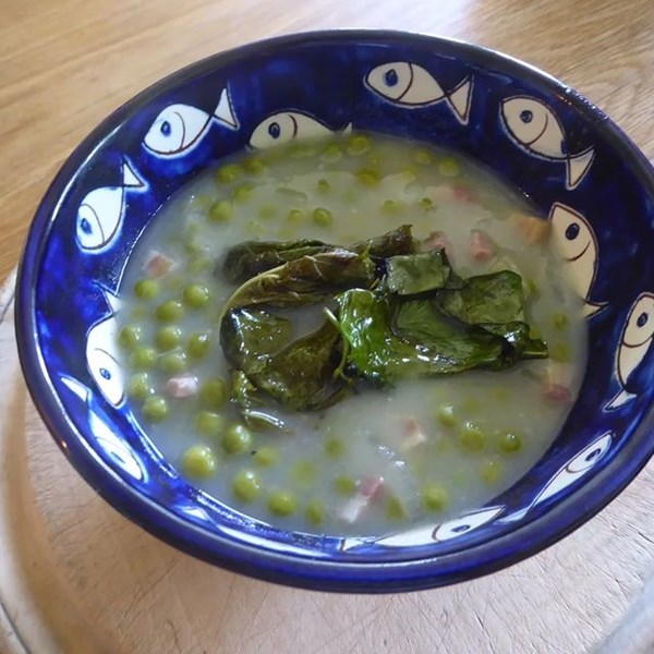 Sorrel and pea soup (La soupe aux petits pois et à l'oseille)
