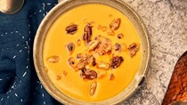Soup joumou/pumpkin soup with spiced nuts