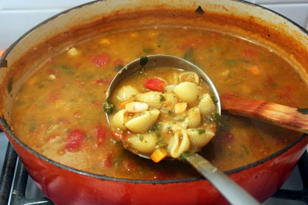 Soup of cannellini beans with pasta and rosemary