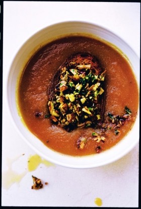 Soup of toasted roots with porcini toast