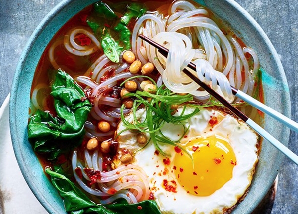 Sour & spicy sweet potato noodles (Suan la fen)