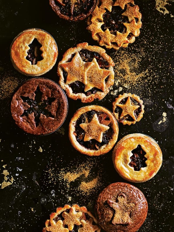 Sour cherry, ginger and chocolate mince pies