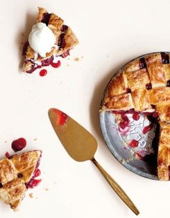 Sour cherry pie