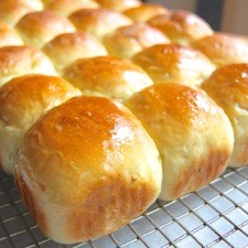 Sour cream & chive potato bread or rolls