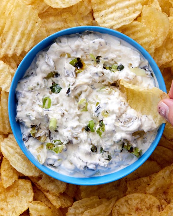 Sour cream and charred scallion dip 