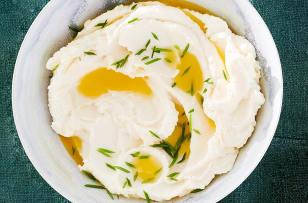 Sour-cream-and-chive mashed potatoes