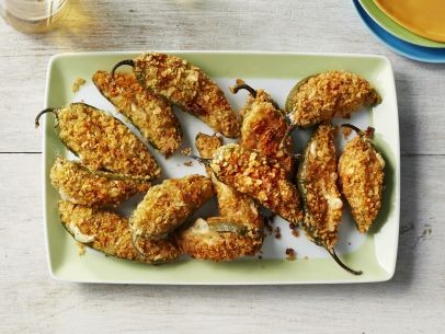 Sour cream-and-onion jalapeño poppers