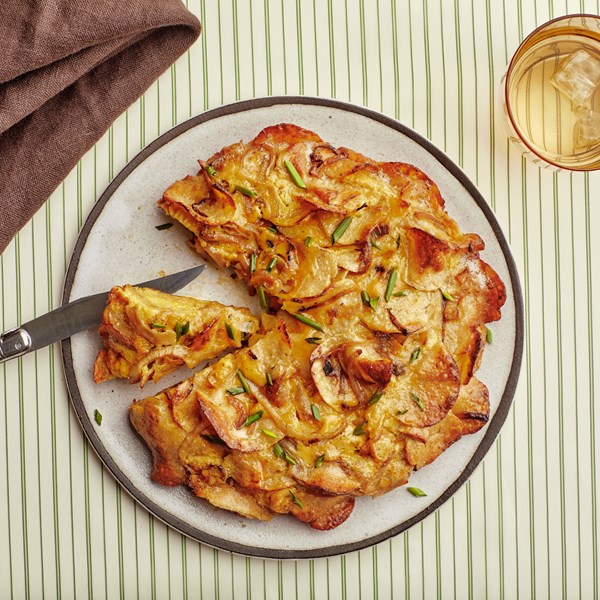 Sour-cream-and-onion tortilla Española