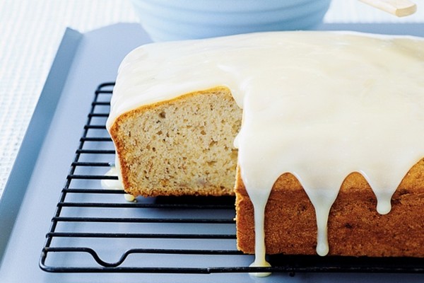 Sour cream banana cake