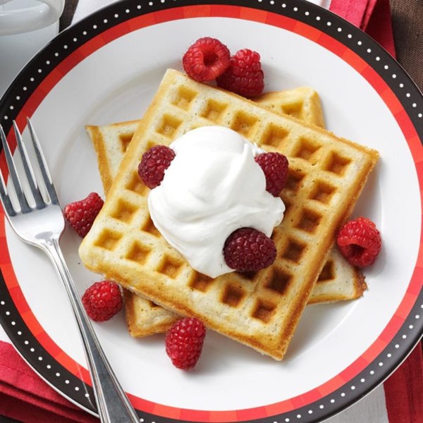 Sour cream cardamom waffles