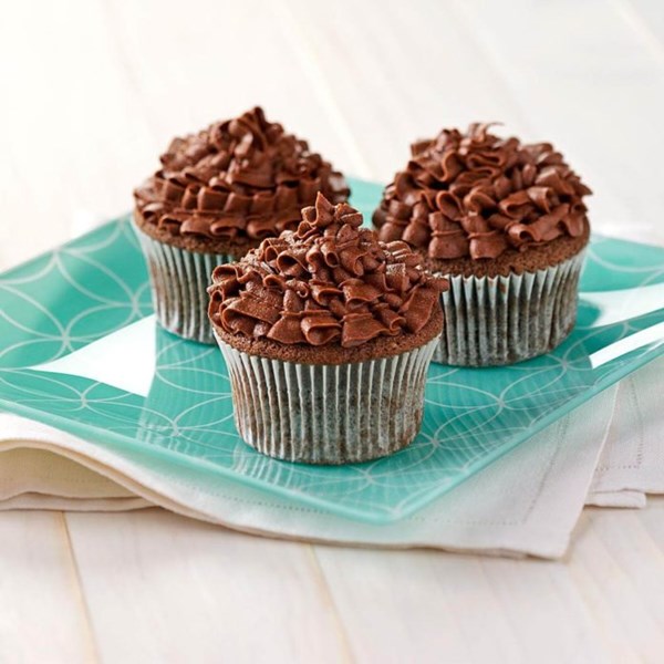 Sour cream chocolate cupcakes 