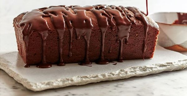 Sour cream chocolate loaf cakes