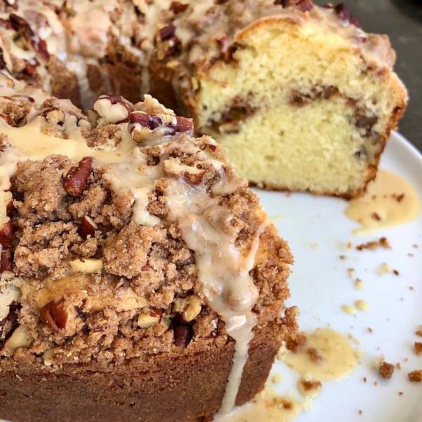 Sour cream coffee cake