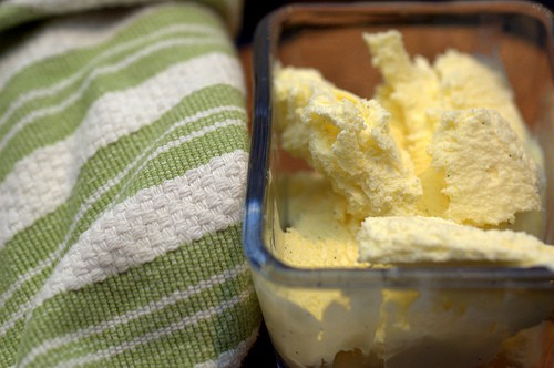 Sour cream ice cream