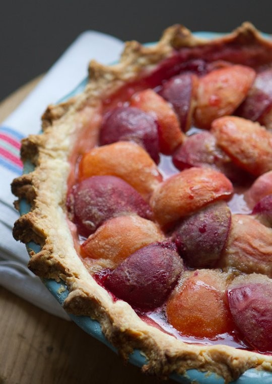 Sour cream pie crust