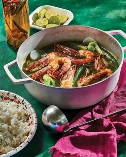 Sour seafood stew (Sinigang sa mangga)
