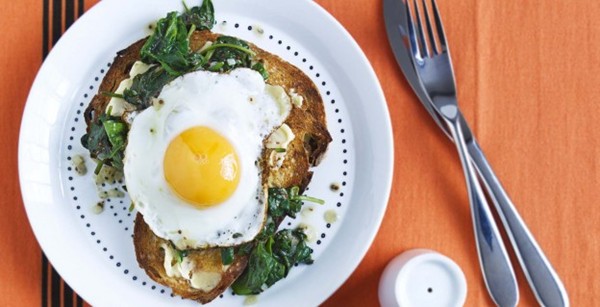 Sourdough with spinach, egg and mustard