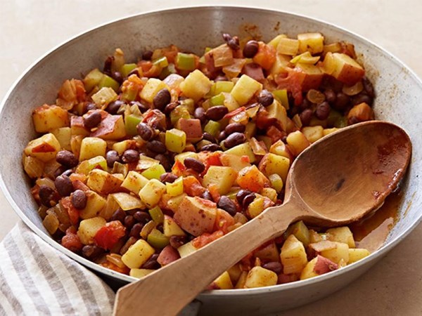 Southwestern hash and eggs