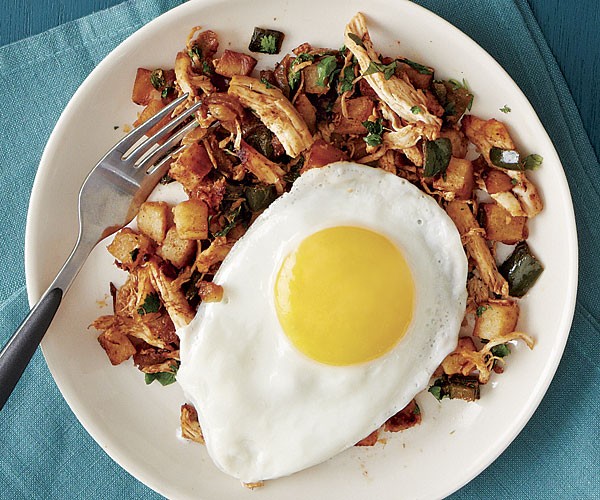 Southwestern pulled chicken and chile hash