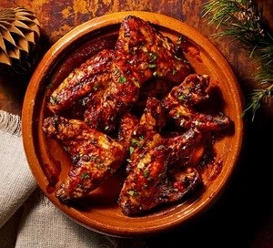 Soy & cranberry chicken wings 